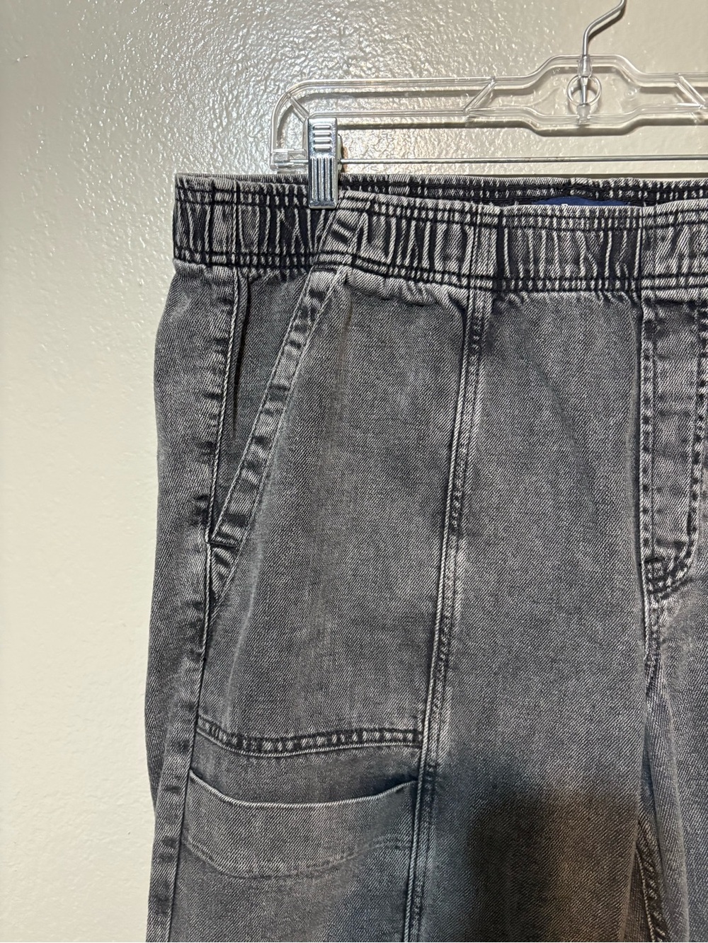 GAP Denim High Rise/Wide Leg Black Washed Cargo Style Jeans Size XL - Picture 5 of 16